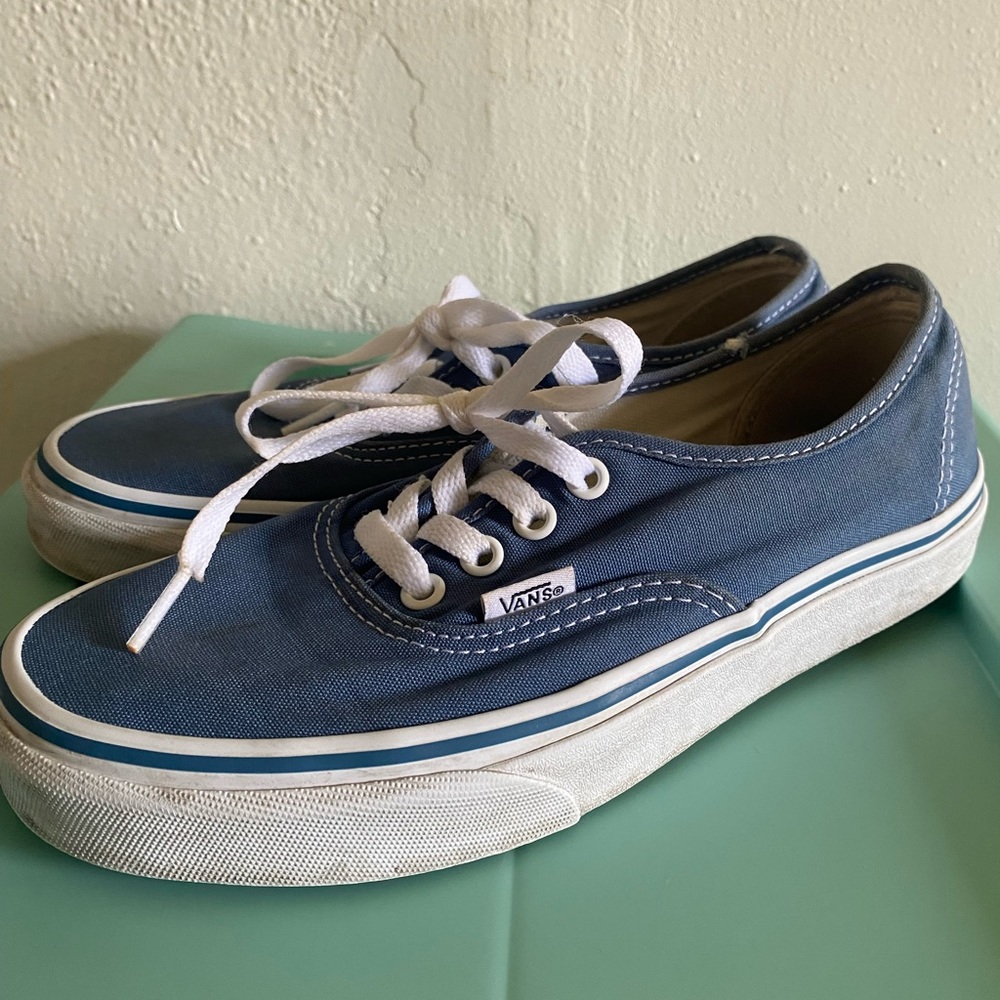 Vans Authentic women’s size 7.5